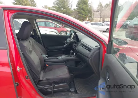 2017 Honda Hr-V Lx z USA, uszkodzony, nr VIN 3CZRU6H33HM714267